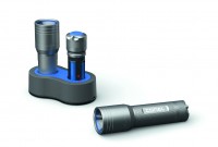 LED Taschenlamp.CONEL CT7R 220lm 180m 4h High Performance Line,USB-ladbar,4x AAA